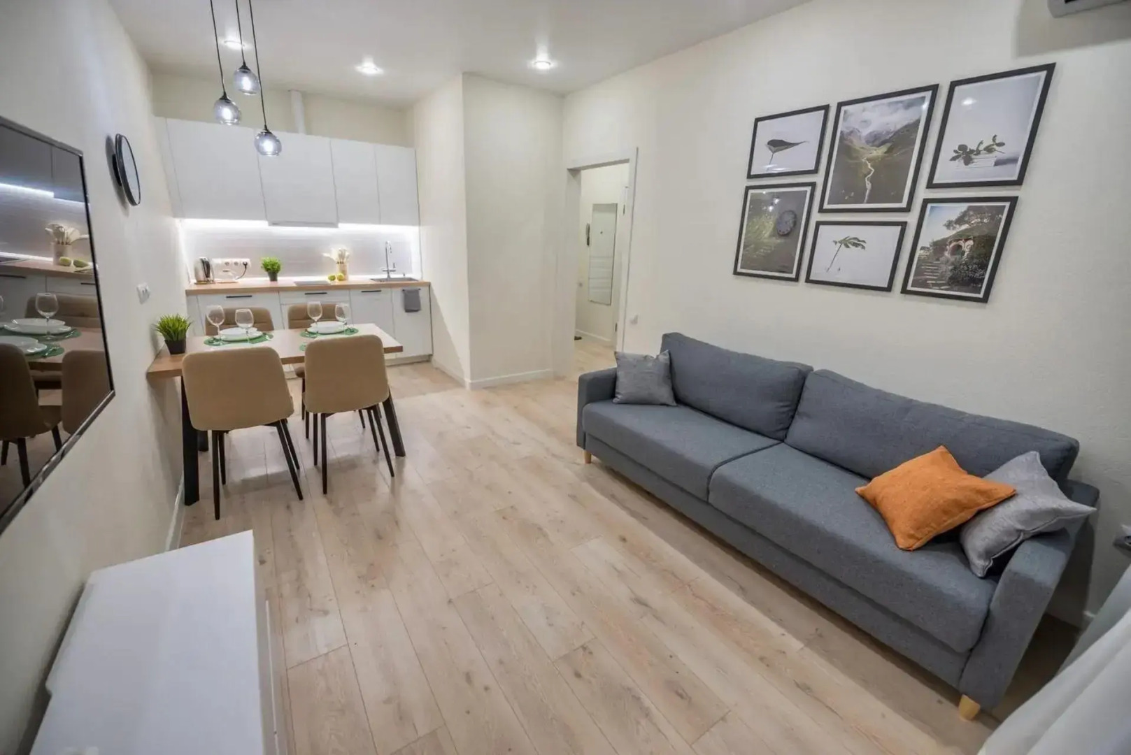 Апартаменты на ул. Сергея Джанбровского, 3