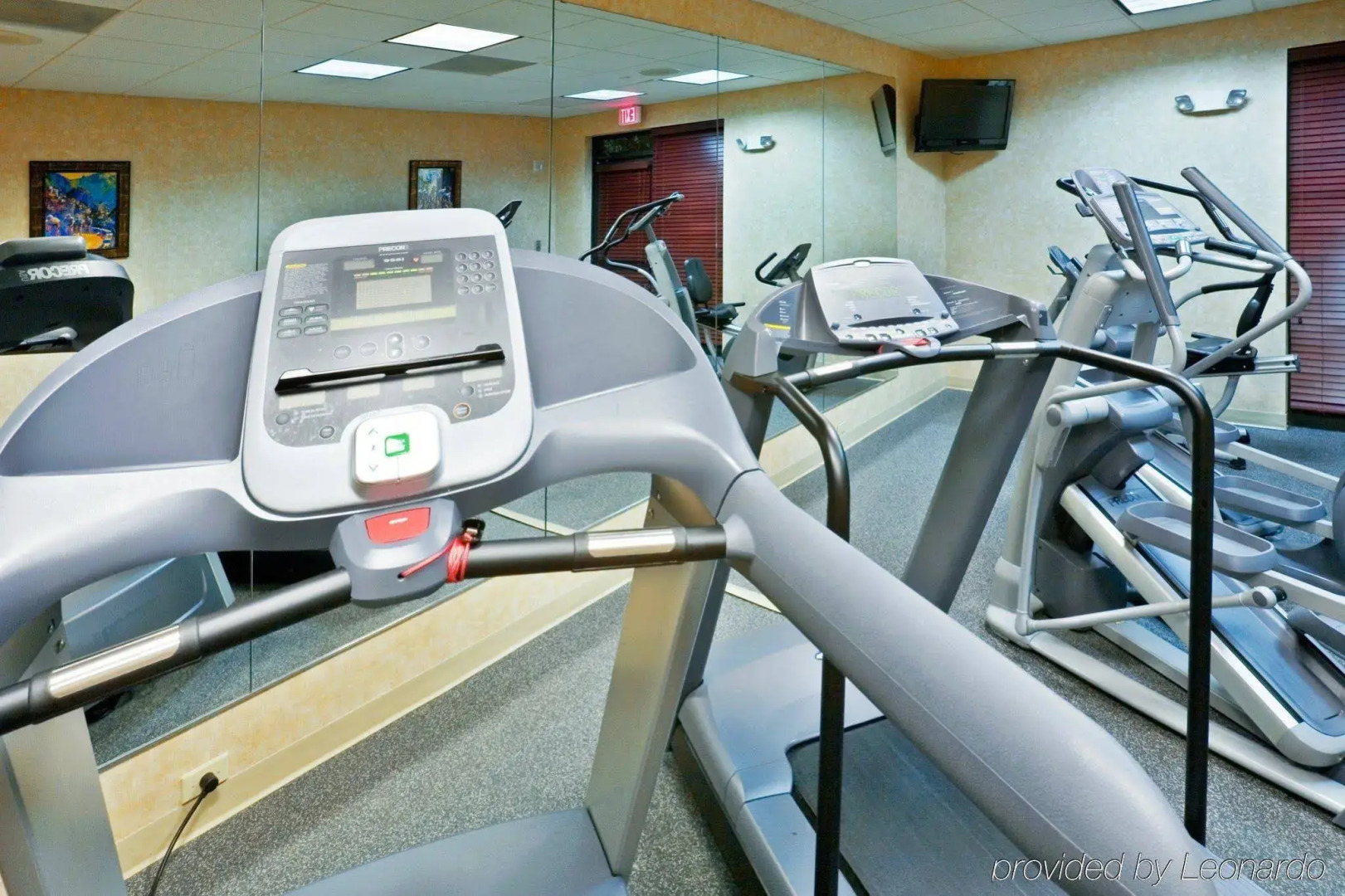 Holiday Inn Express & Suites Irving Conv Ctr - Las Colinas by IHG