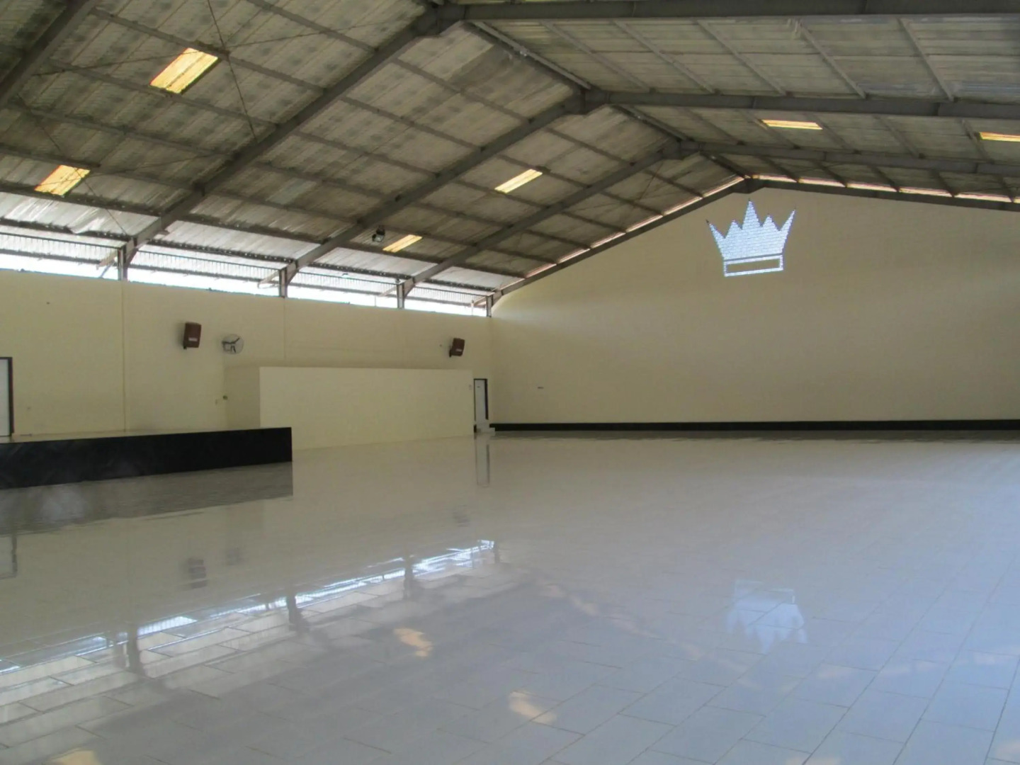 Mahkota Hotel Genteng