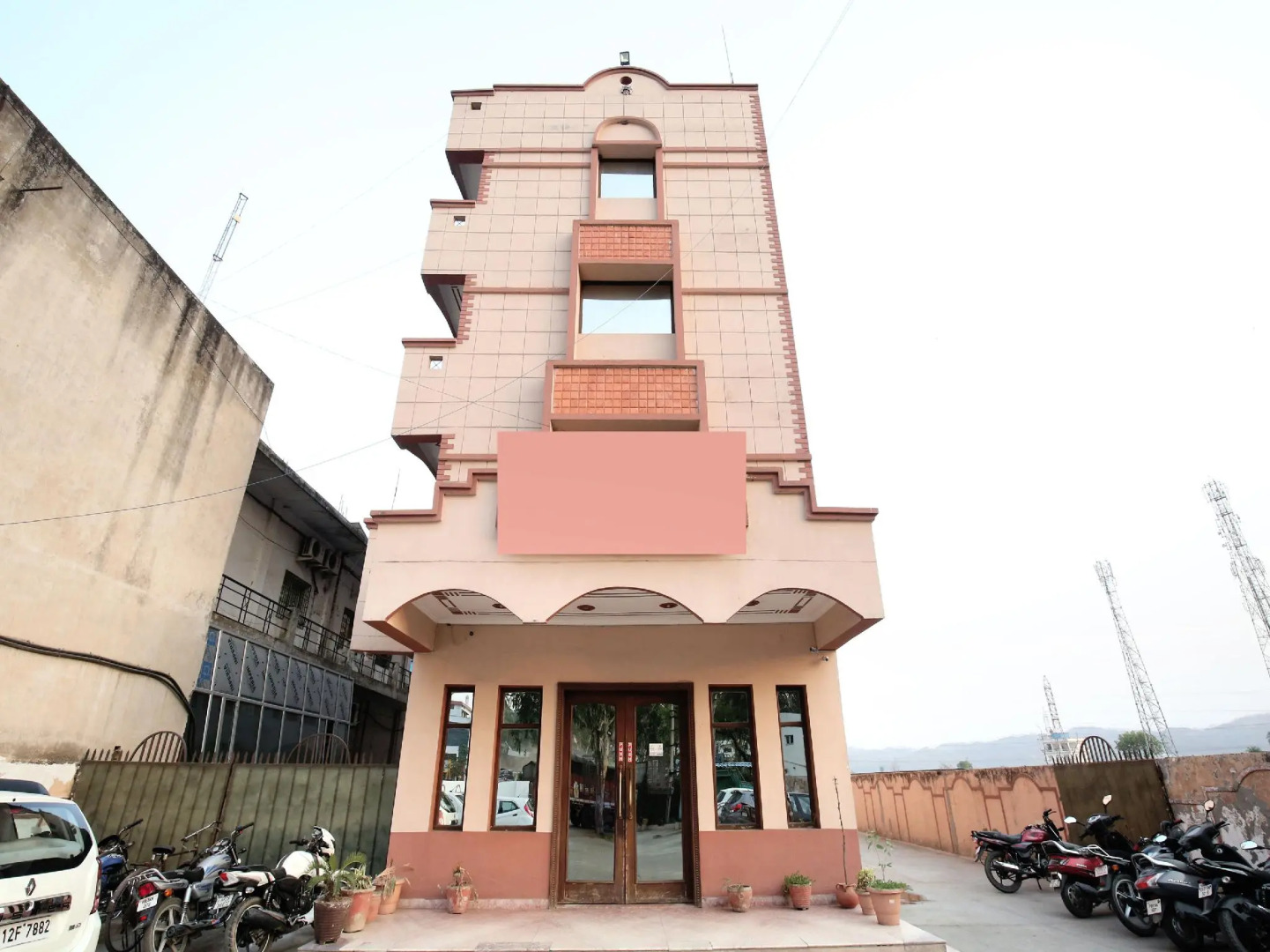 OYO 14754 Hotel ashish