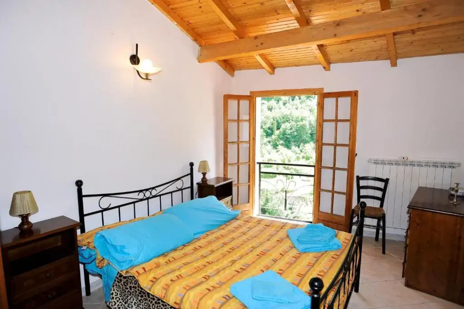 Panoramic Apartment with Balcony and Terrace