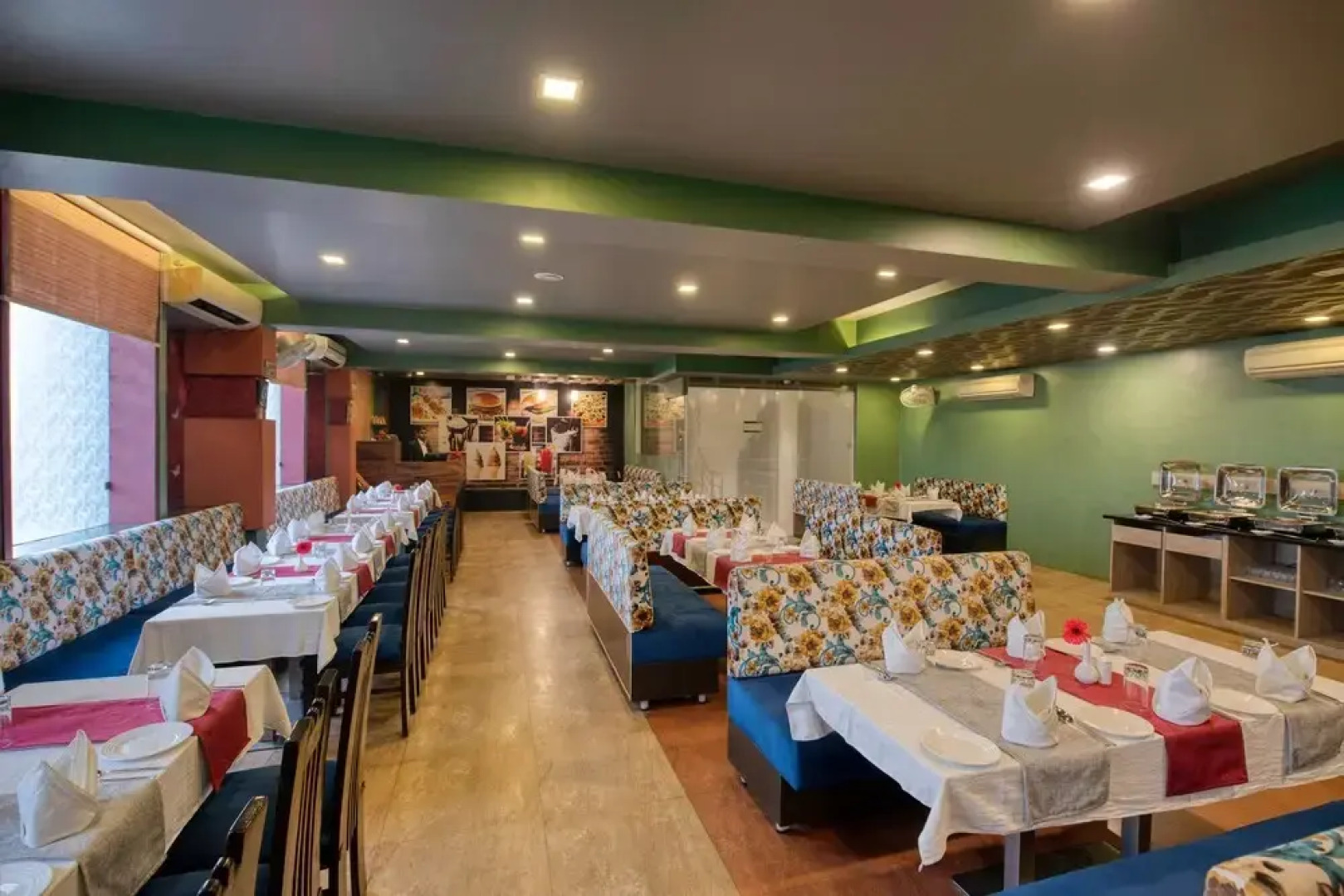 Om Clarks Inn Raebareli