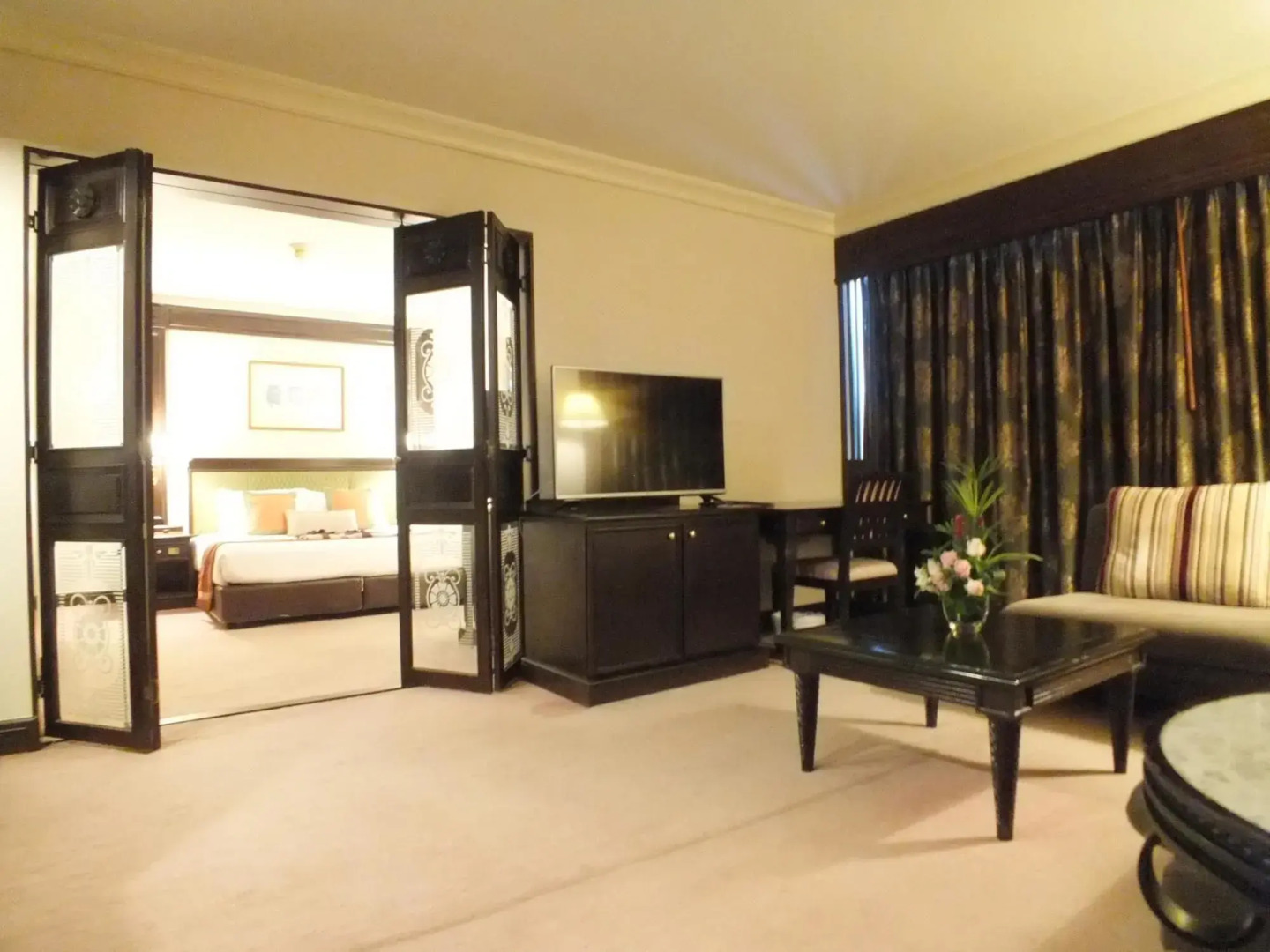 Topland Hotel & Convention Centre