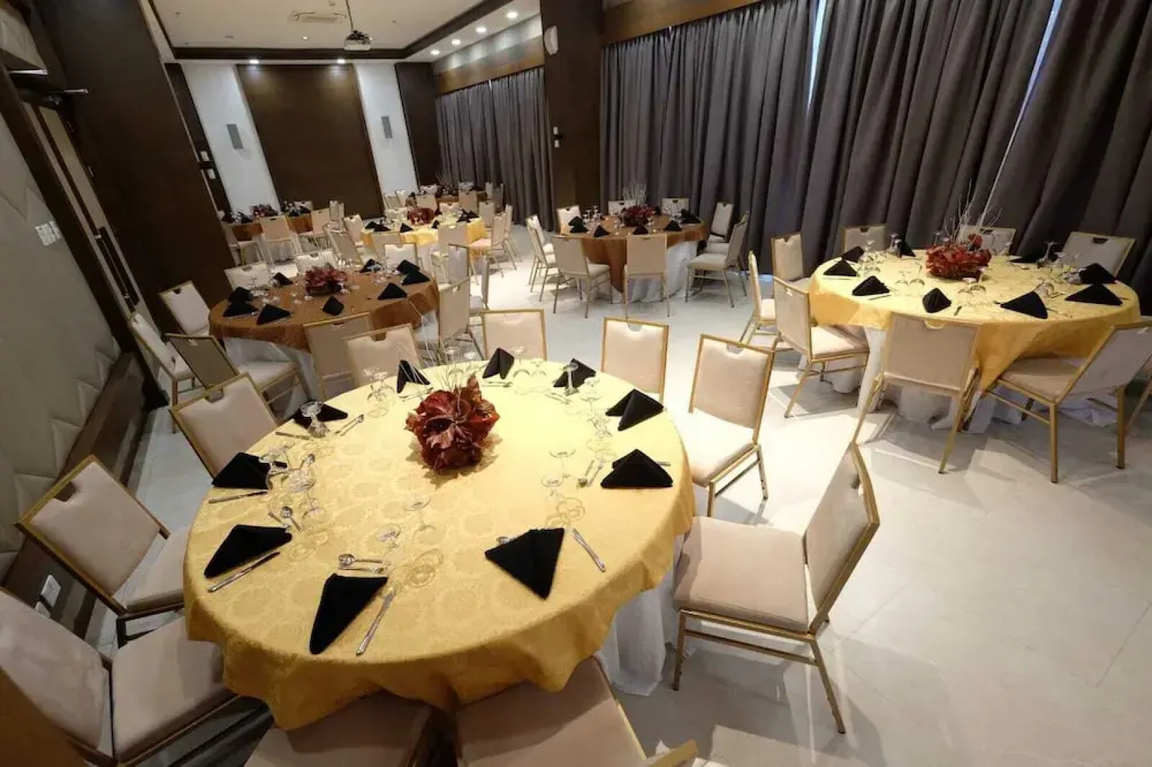 Cebu One Tectona Resort Hotel