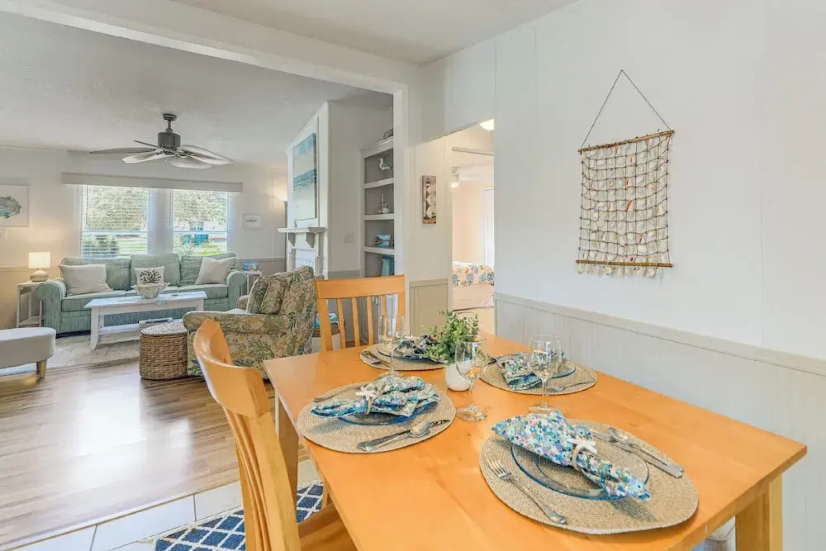 2 Blocks to Crystal Coast: Family-friendly Retreat