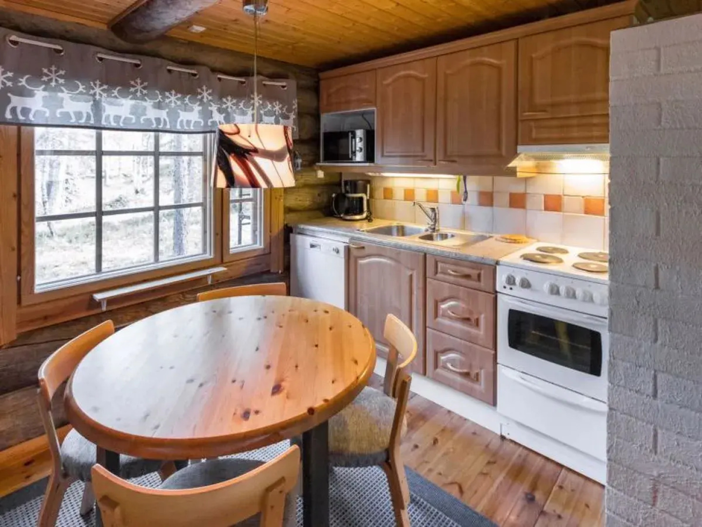 House Lomaperä Ylläsjärvi