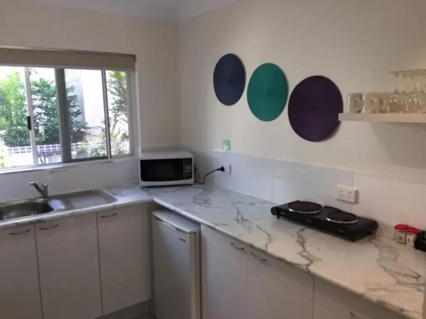 Lazy Lizard Motor Inn