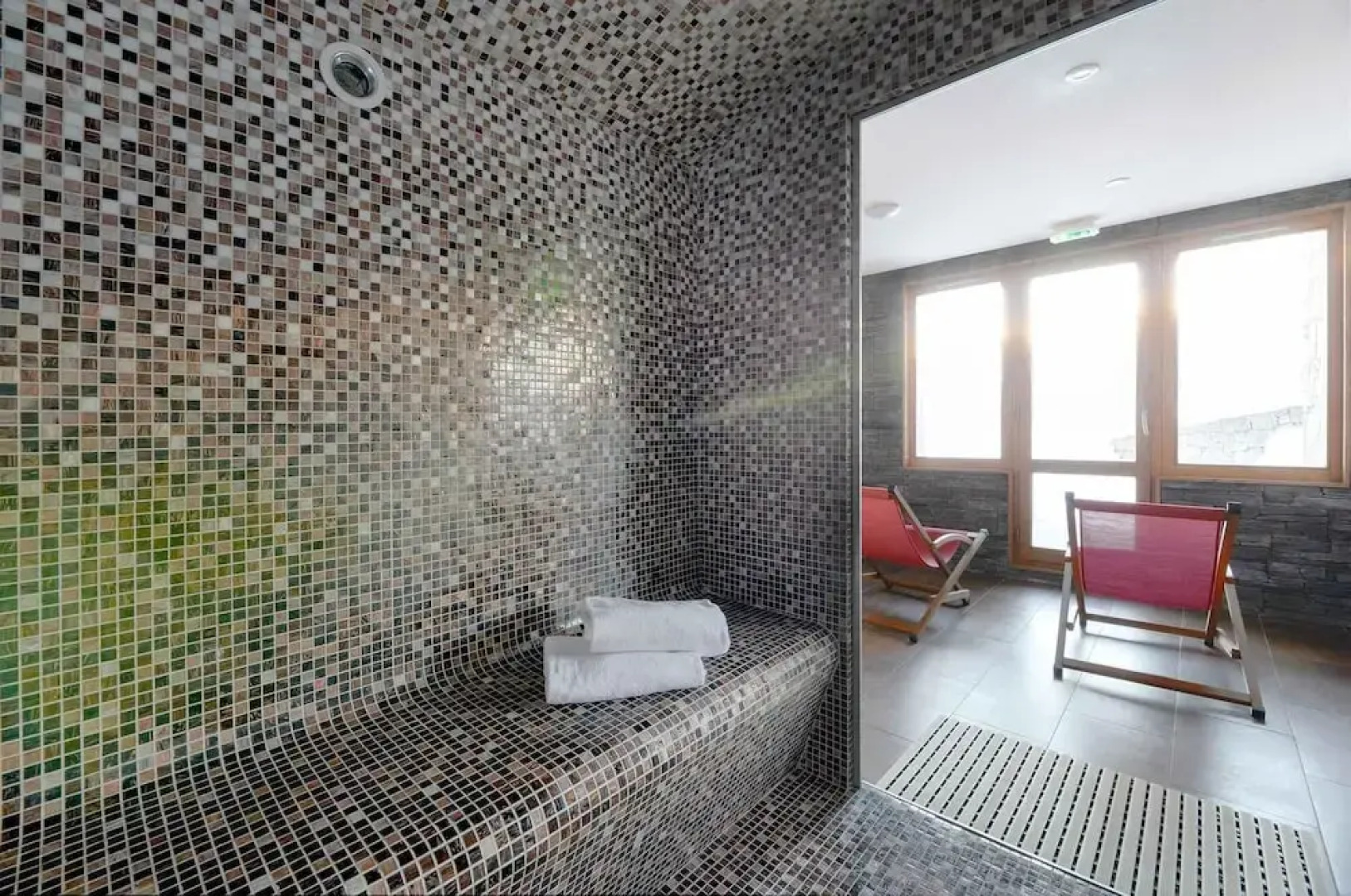 Residence LES Coches Apartment in a Family Resort at the Bottom of the Slopes Bac307