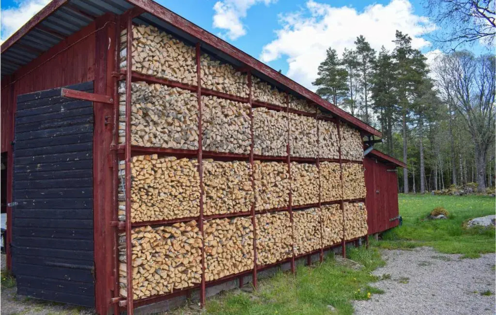 Nice Home in Lammhult With 3 Bedrooms and Wifi