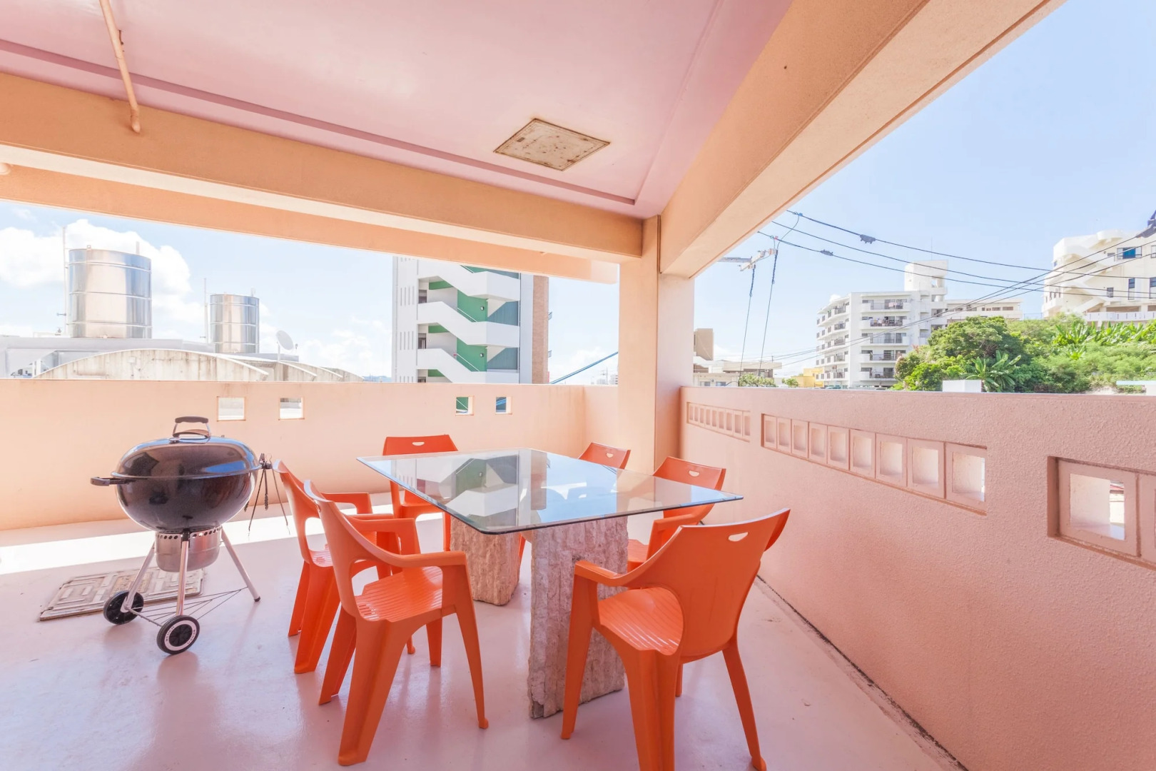 Kariyushi Condominium Mezon Max