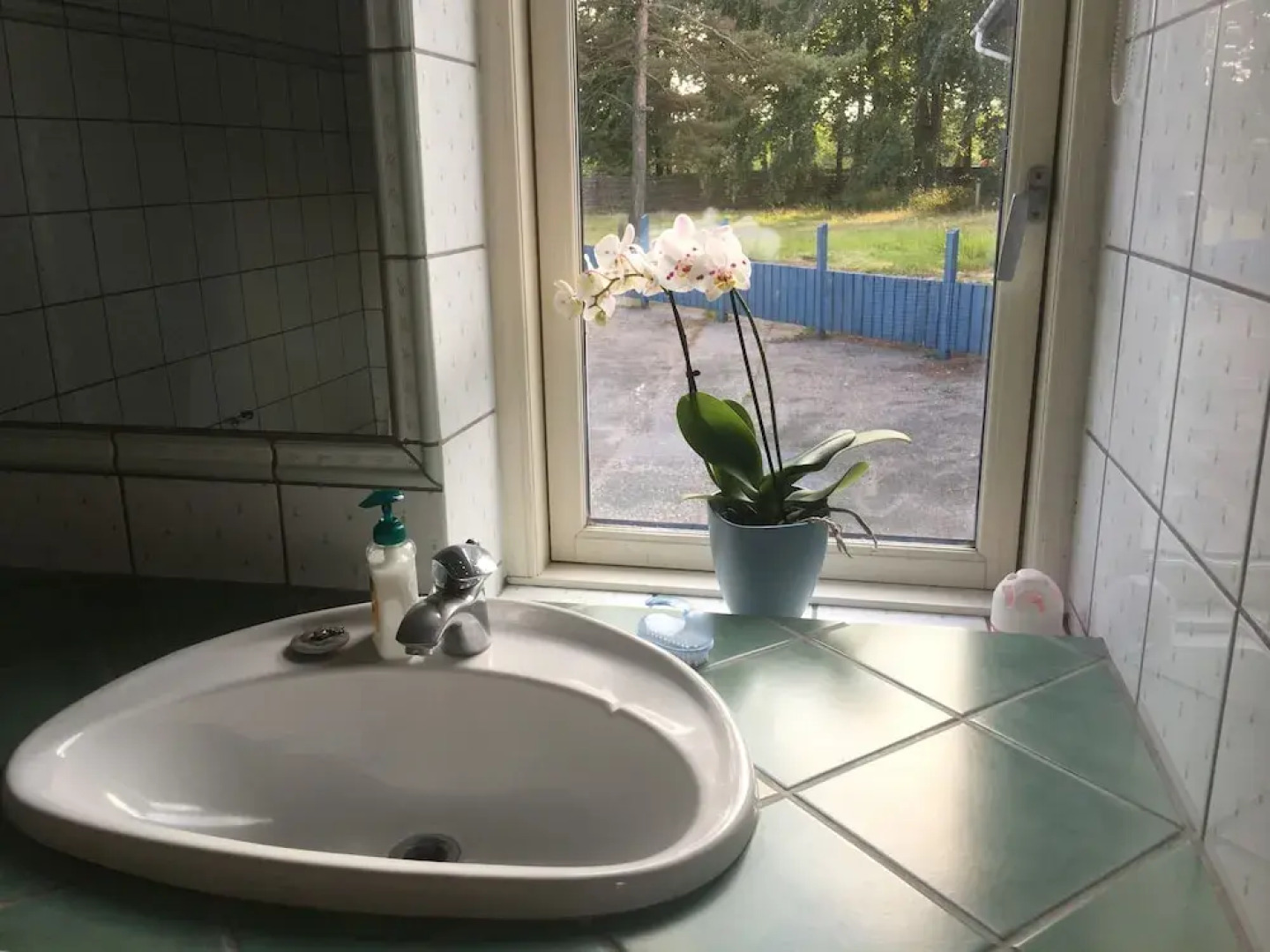 Skaerven Beachfront Condos and Cottage