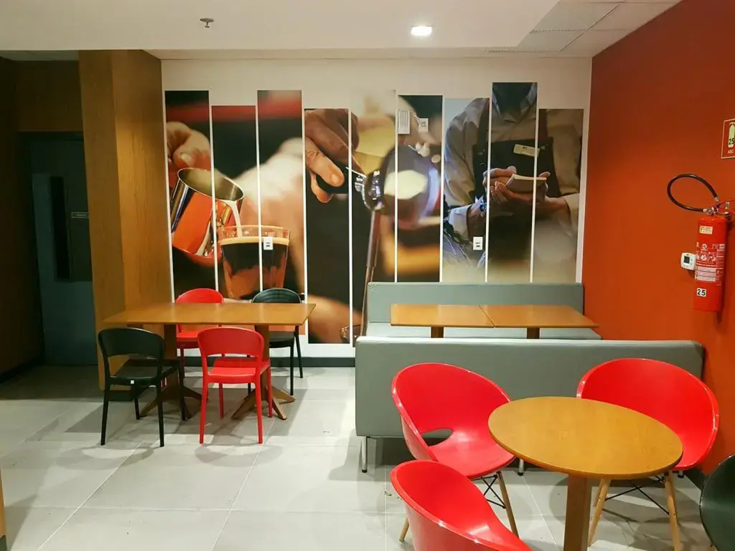 ibis Carlos Barbosa