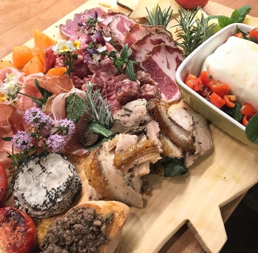 Hot Springs Area Tuscany Luxury Villapool Private Gardens