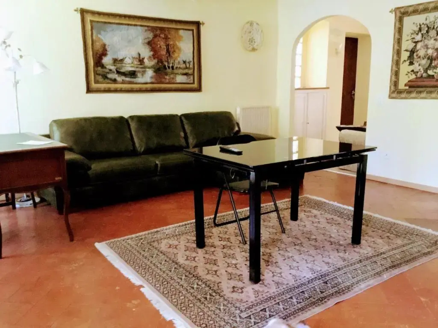 Central lakefront apartment