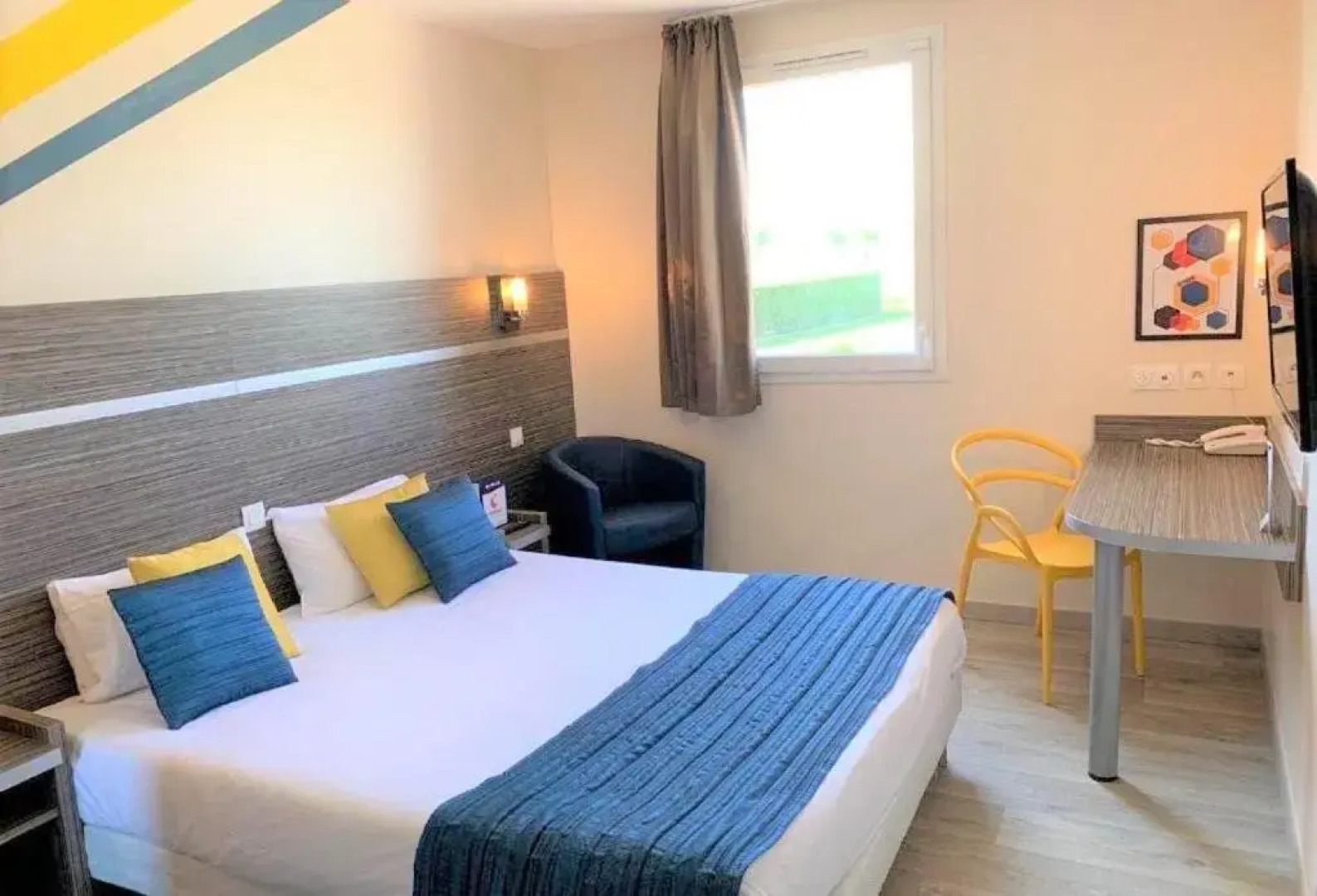 Comfort Hotel Dijon Sud - 21600 LONGVIC