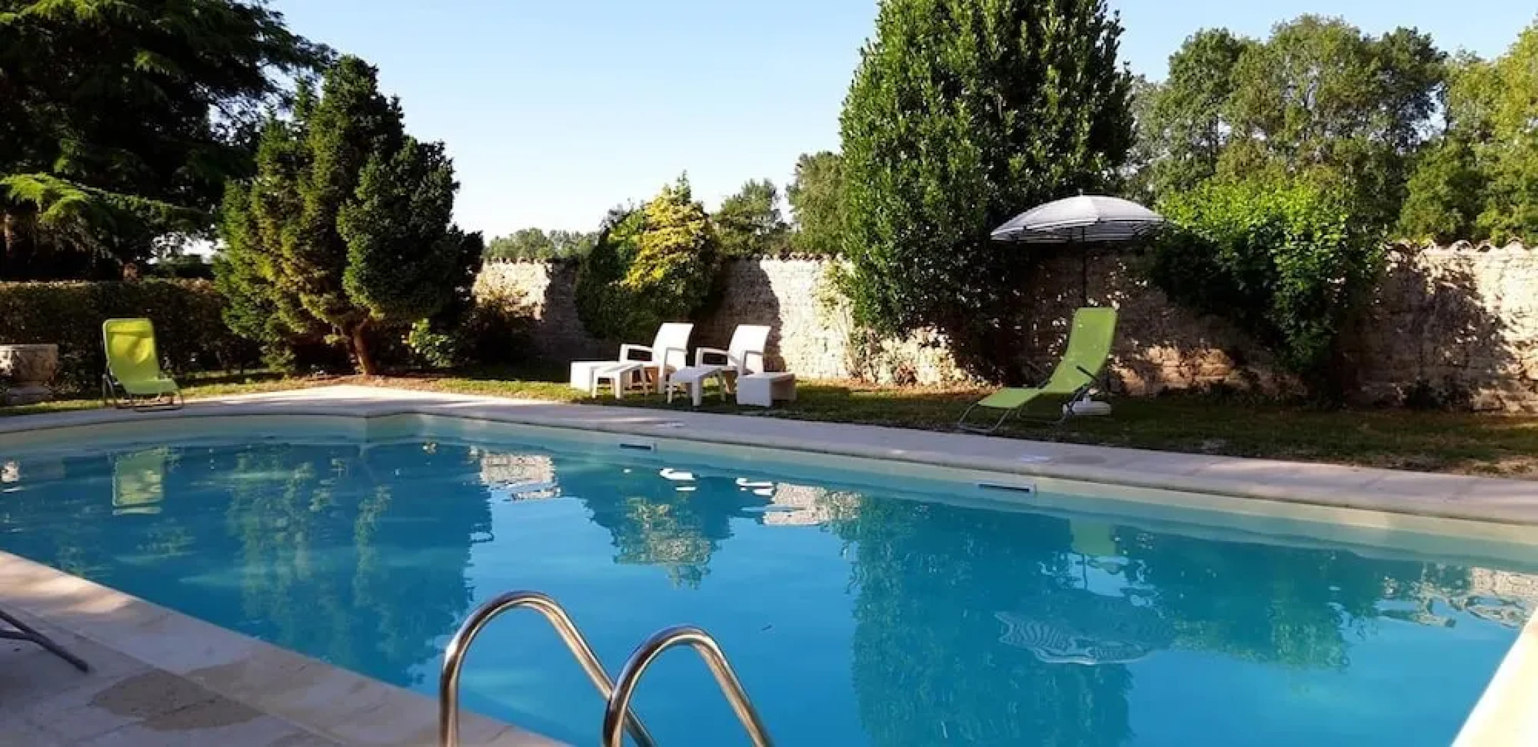 Le Logis Des Bessons