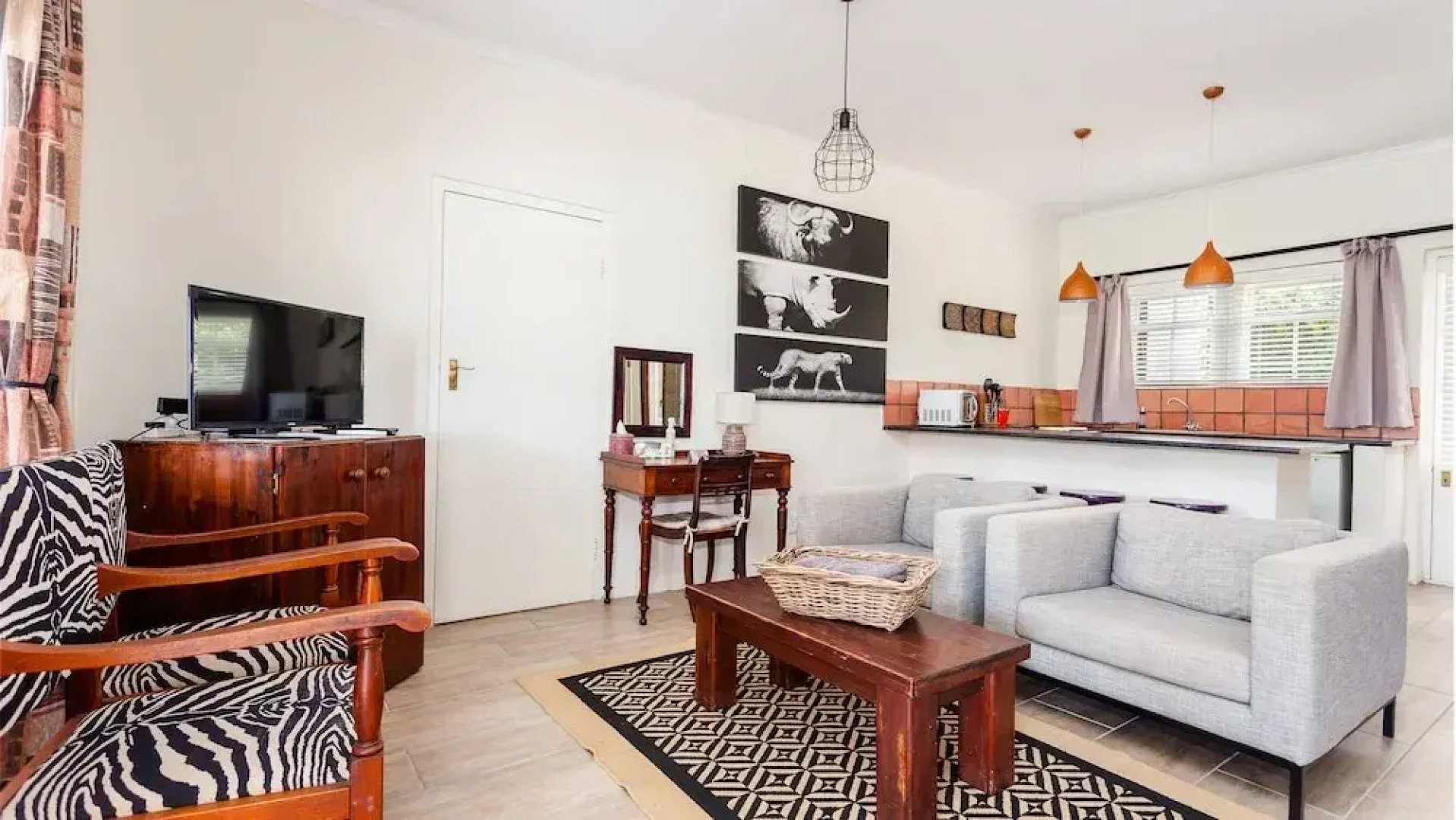 Lady Loch Country House