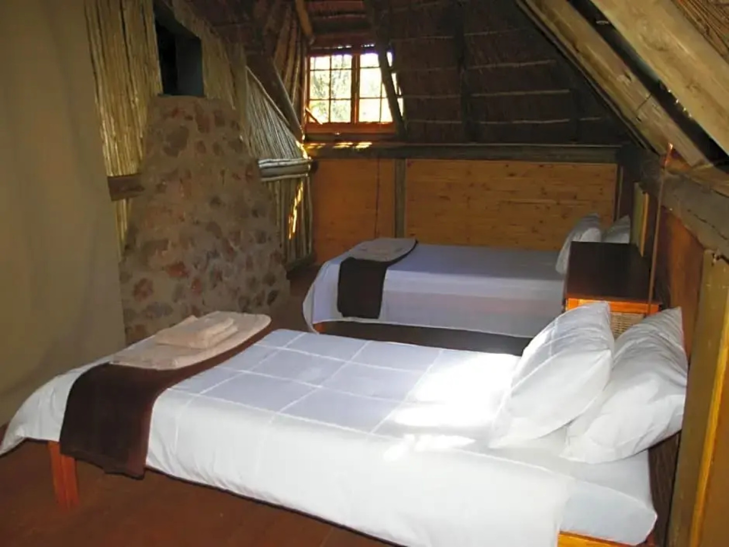 Fish Eagle Log Cabin