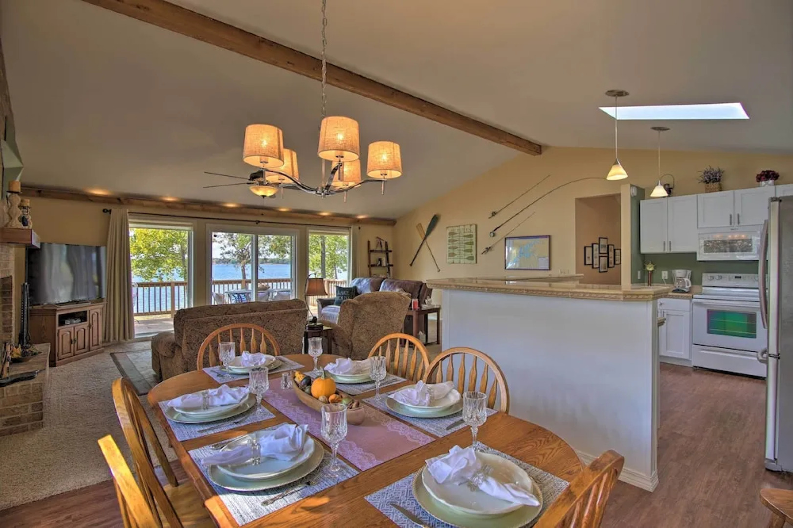 Shared Boat Ramp: Waterfront Home in Grove