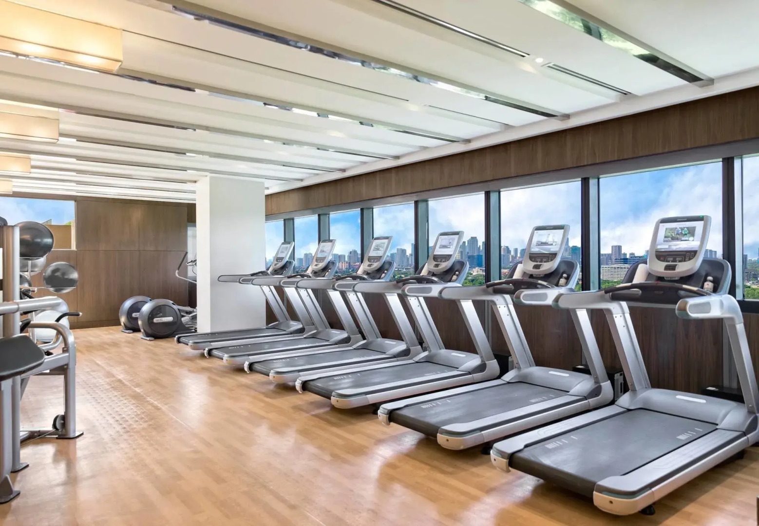 Manila Marriott Hotel at Newport World Resorts