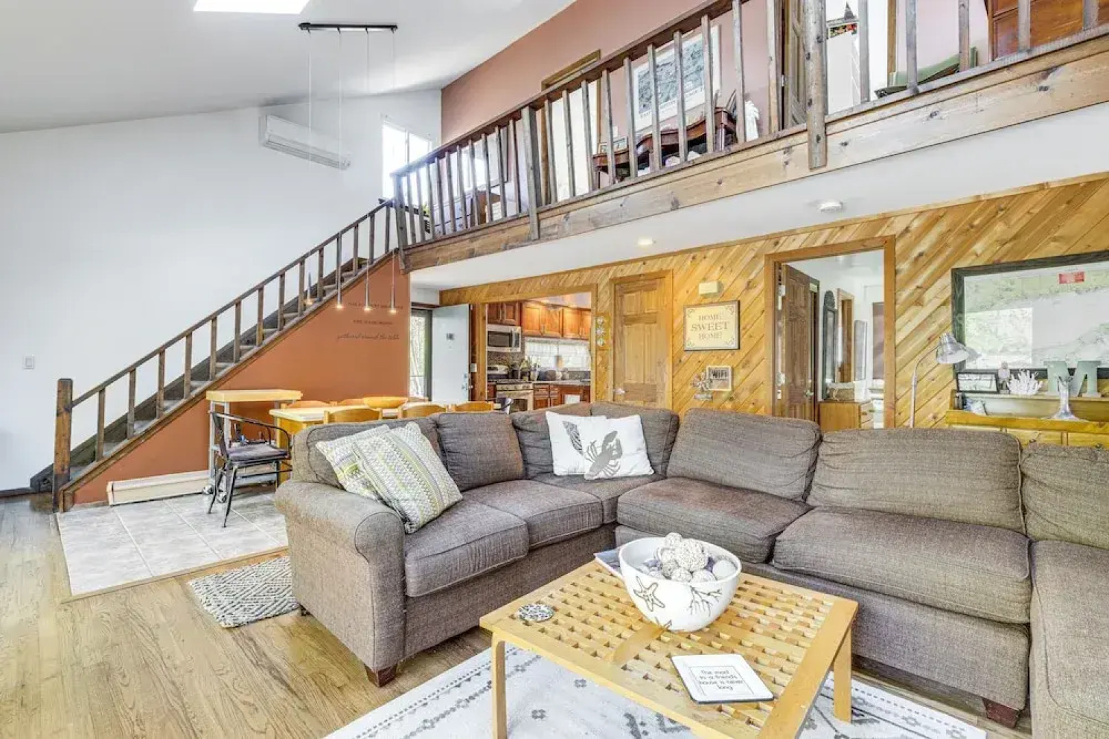 East Hampton Home w Hot Tub & Seasonal Pool