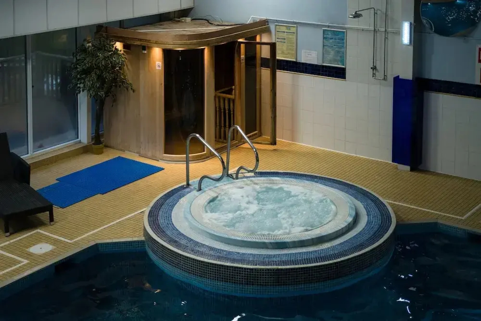 Buchanan Arms Hotel & Spa