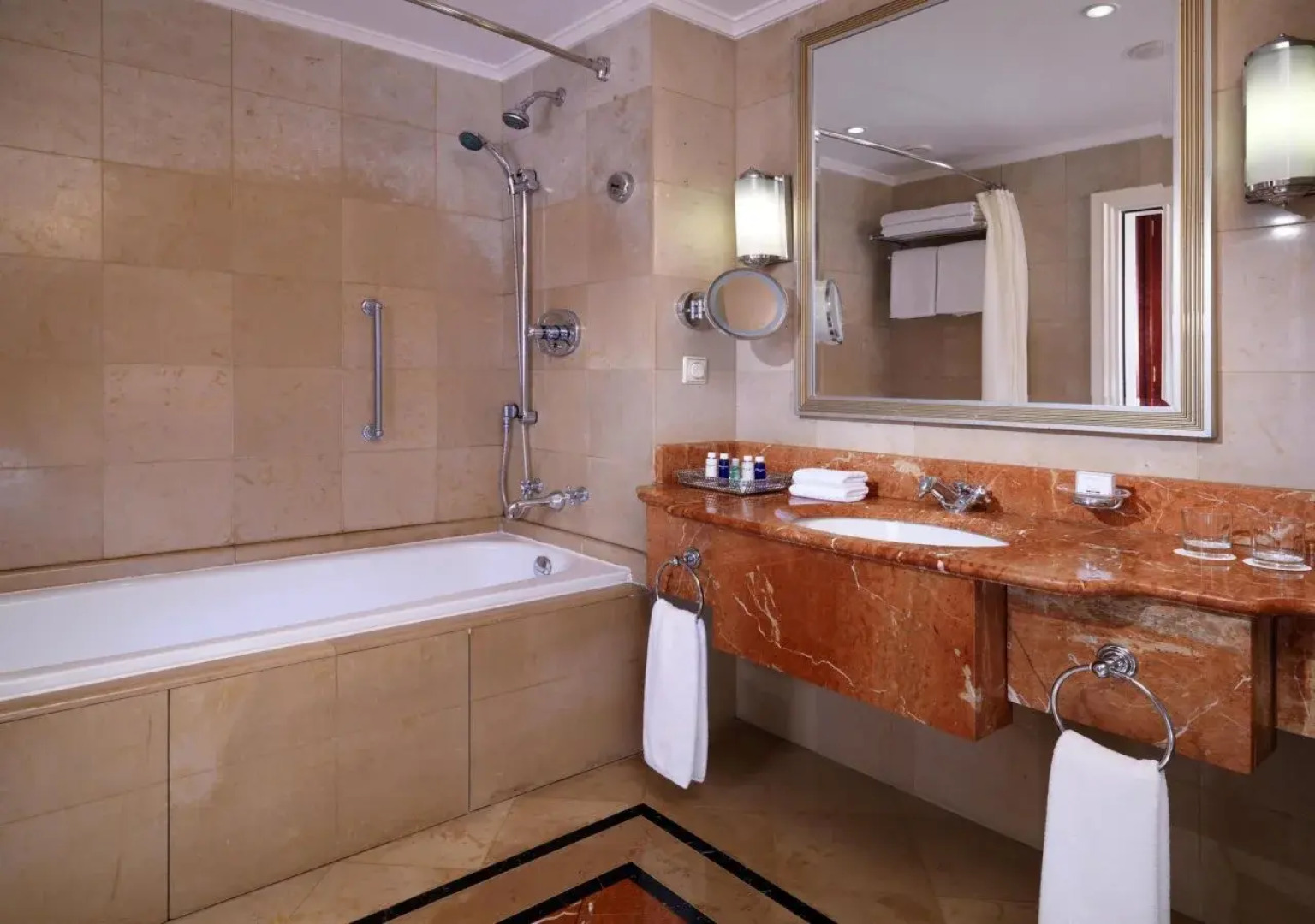 Sheraton Addis, a Luxury Collection Hotel, Addis Ababa