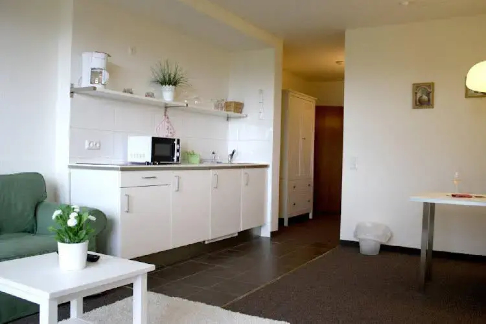 Kastanienhof Apartment und Restaurant