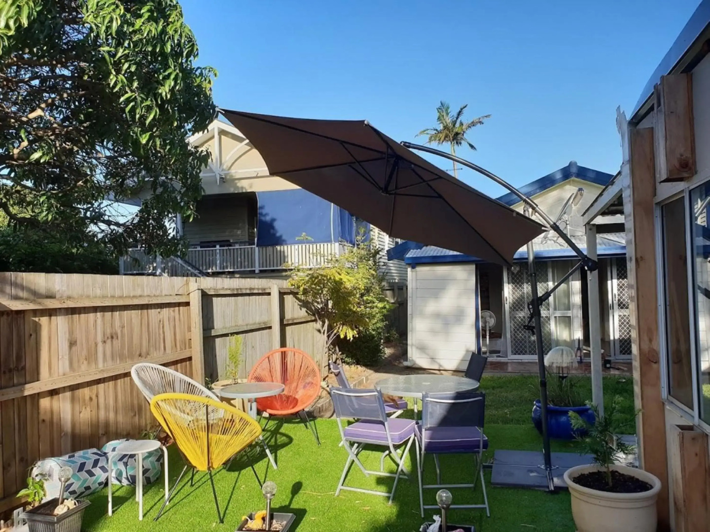 WOODY Pt - AMAZING 1970's SHARE HOUSE BY THE SEA-3 rooms available!