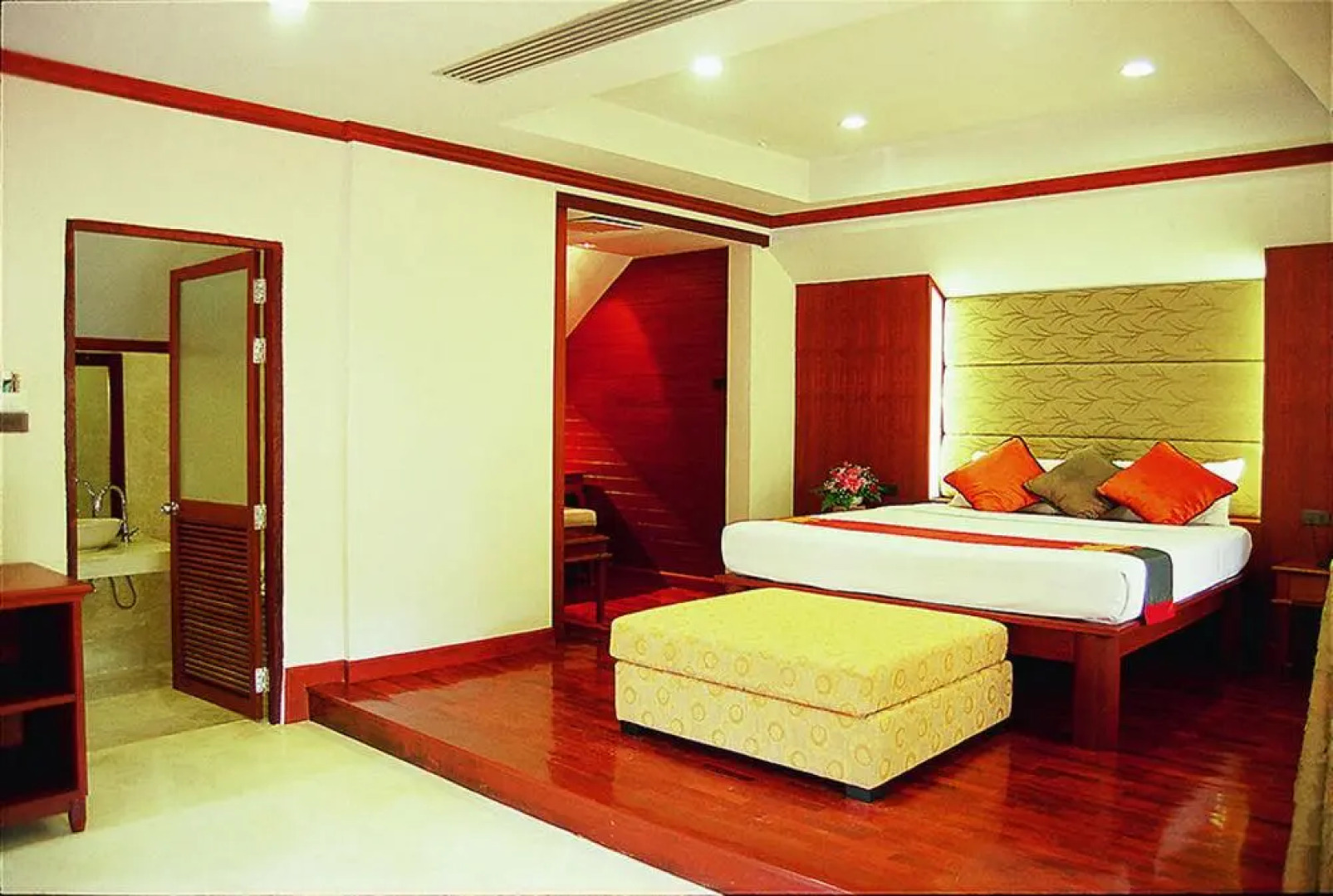 Lomtalay Chalet Resort