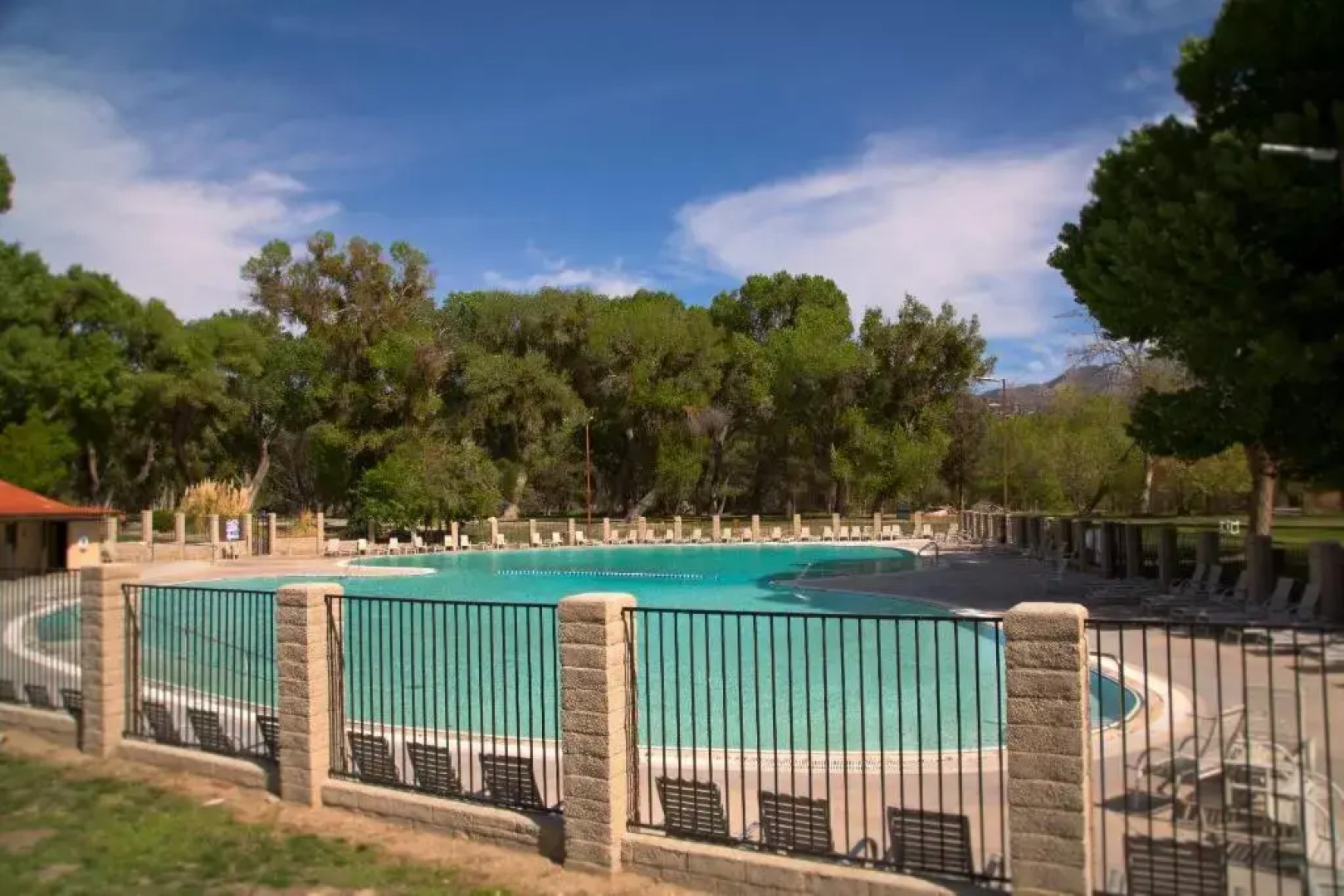 Soledad Canyon Cottage 2