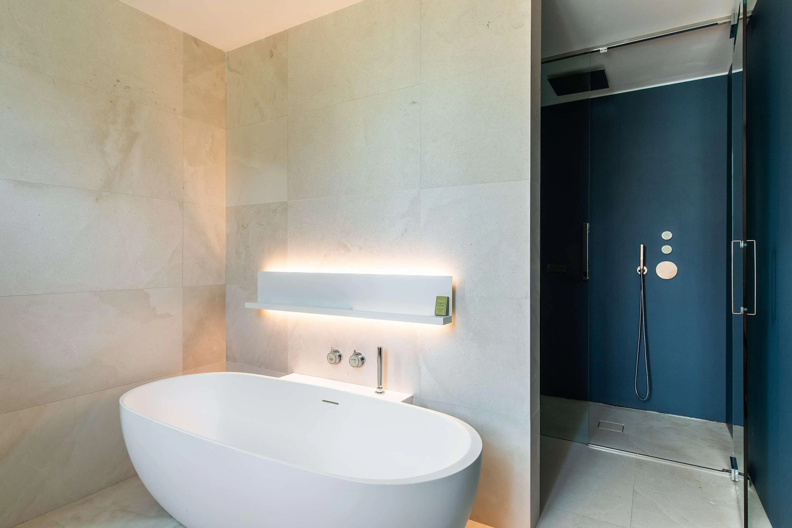 Отель Hilton Lake Como