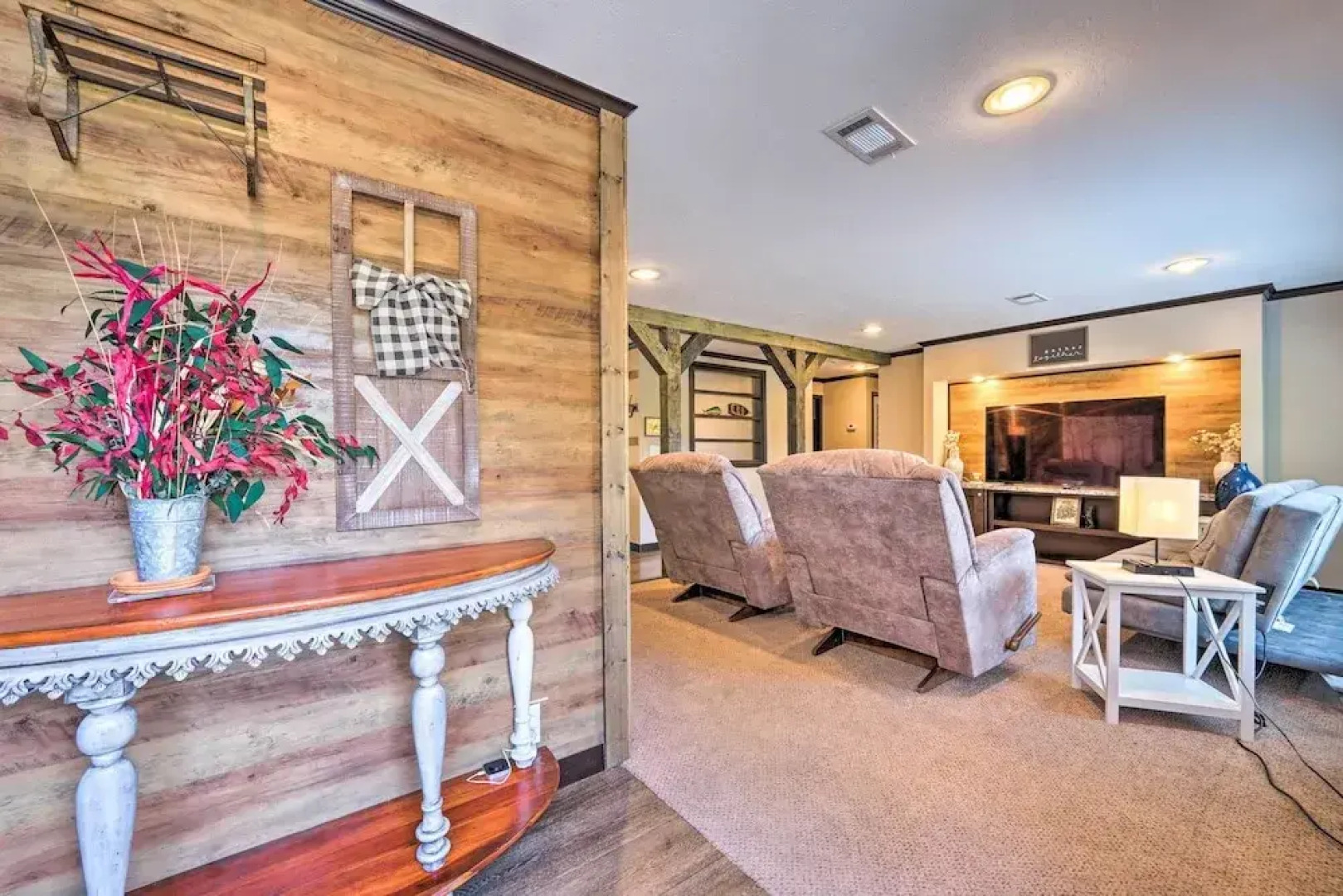 Pet-friendly Home w/ Deck in Broken Bow!