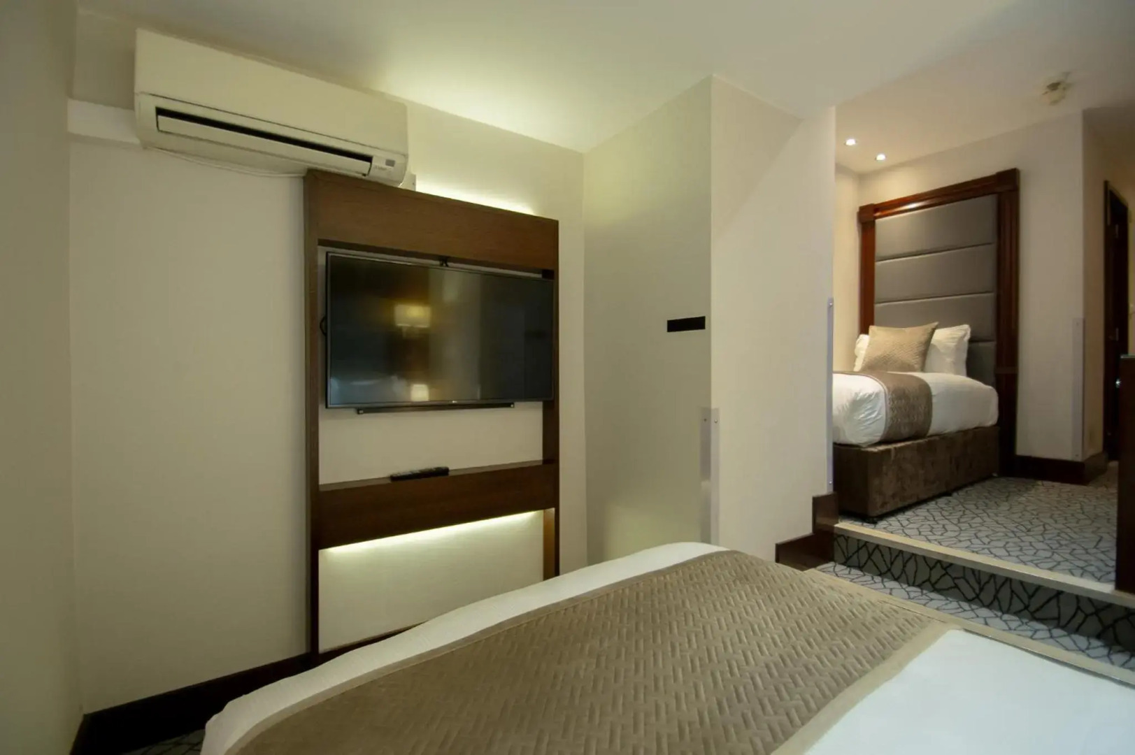 Hyde Park International