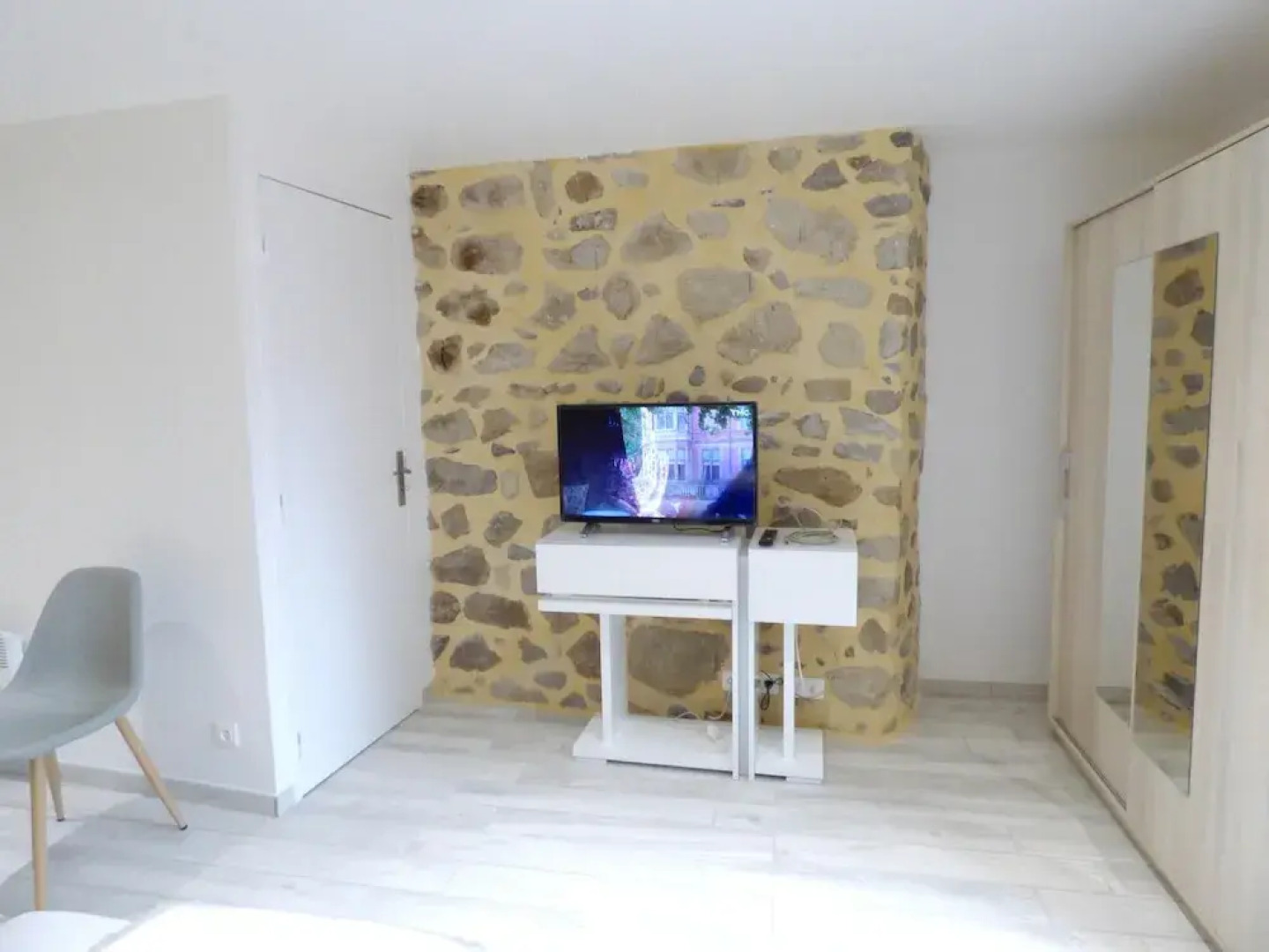 House With 3 Bedrooms in Brioude, With Wonderful City View and Wifi