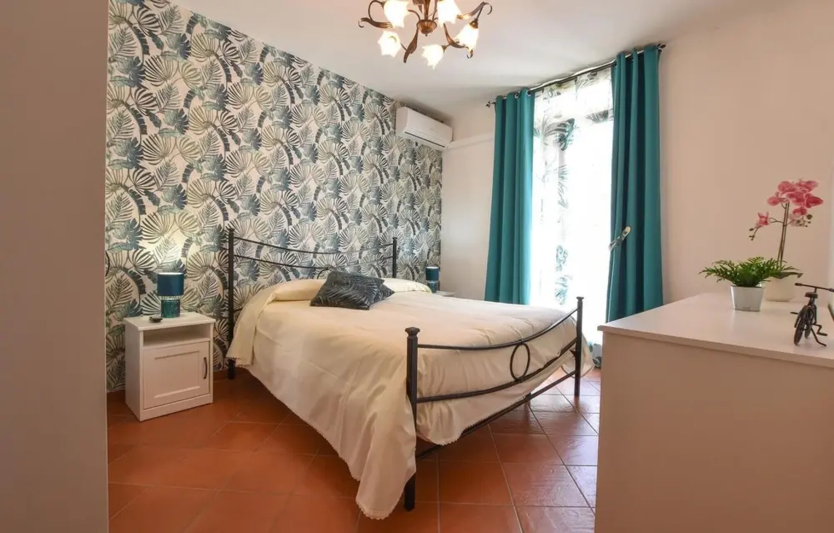 Beautiful Home in Santa Venerina With Outdoor Swimming Pool, Wifi and 6 Bedrooms