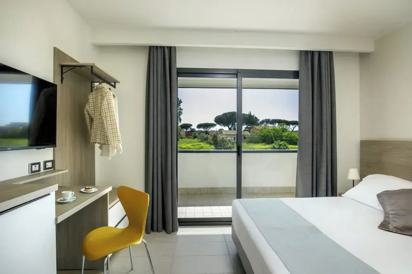 Simon Hotel Aprilia