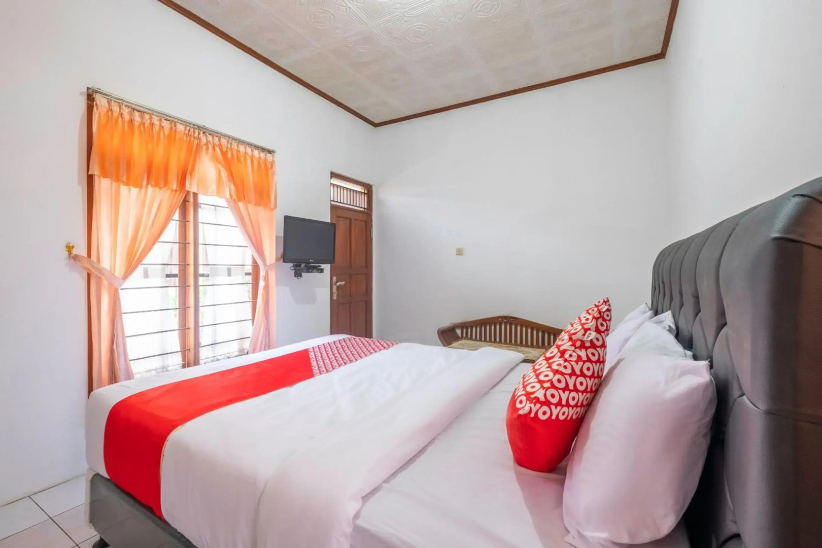 Capital O 1541 Puri Cikole Asri