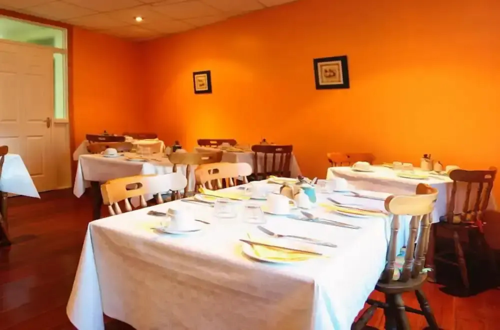 Mc Carthy's Lodge & Bar