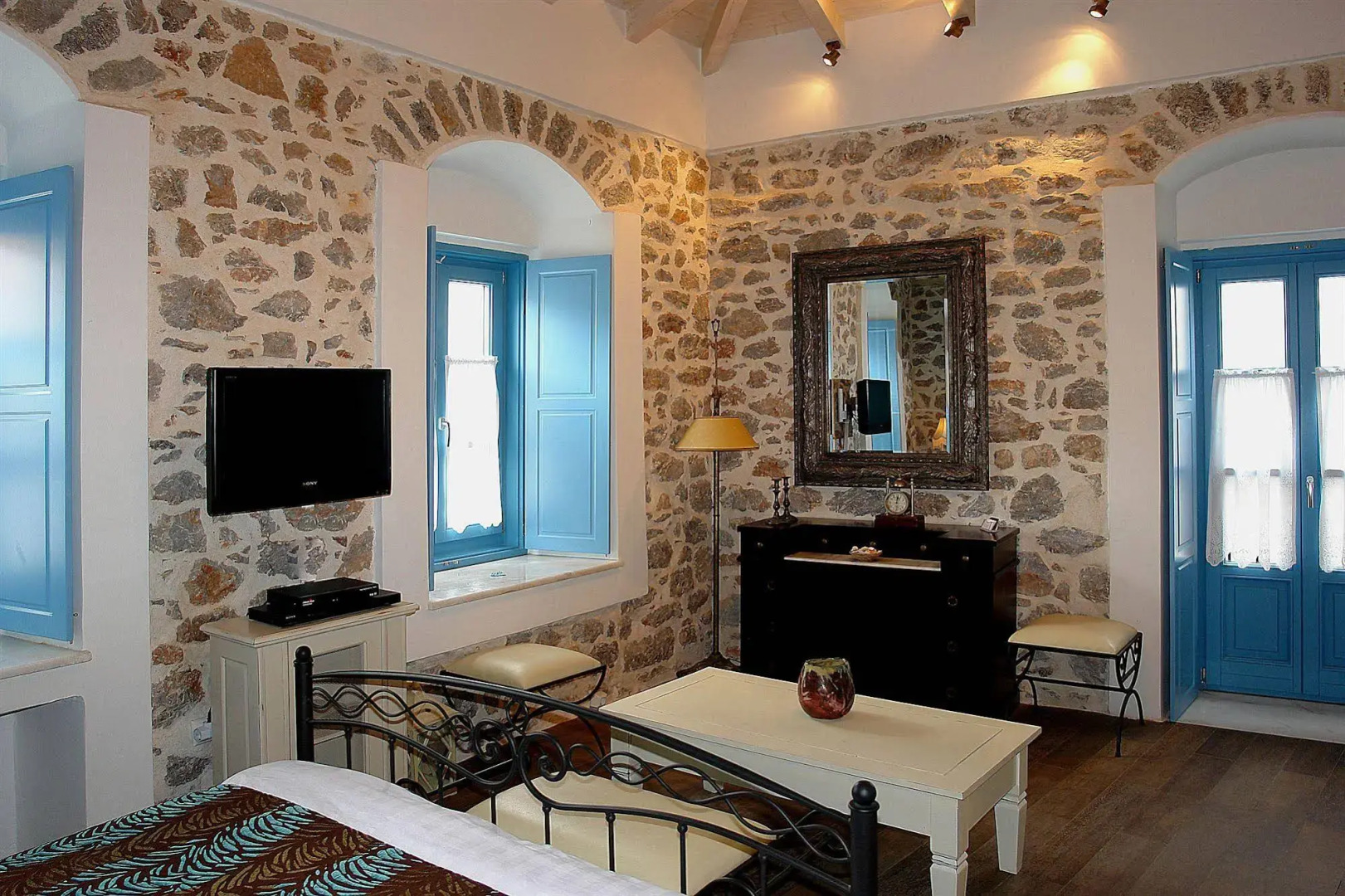 PortaDelMare Deluxe Suites