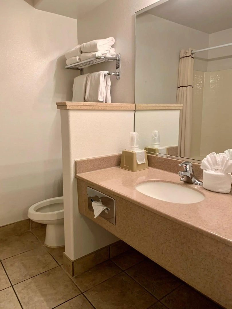 St. George Inn & Suites