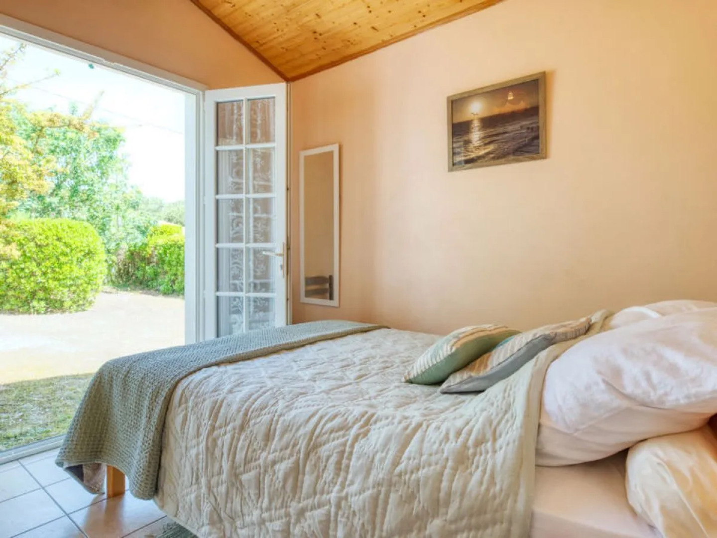 LA BRUYèRE (MVT220)