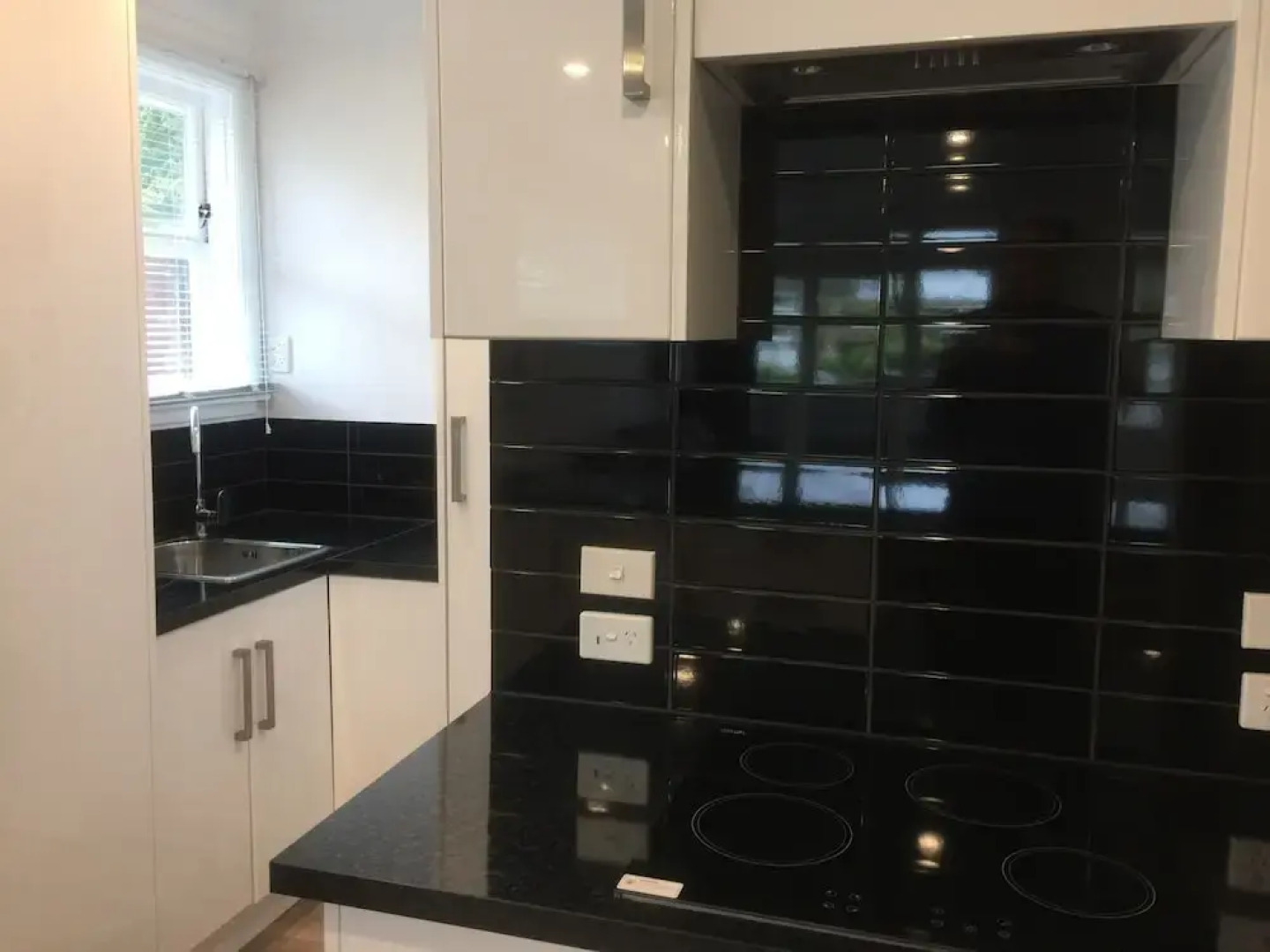 3 & 4 Bedroom Houses in Seaview Crescent