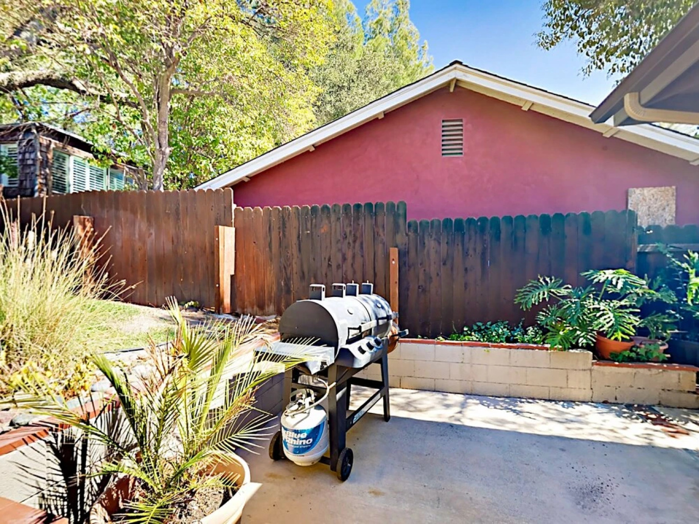 5305 Olmeda Cabin 2 Bedrooms 1 Bathroom Cabin