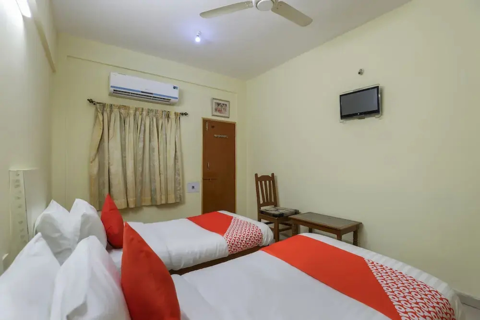 SPOT ON 46801 Hotel Swati