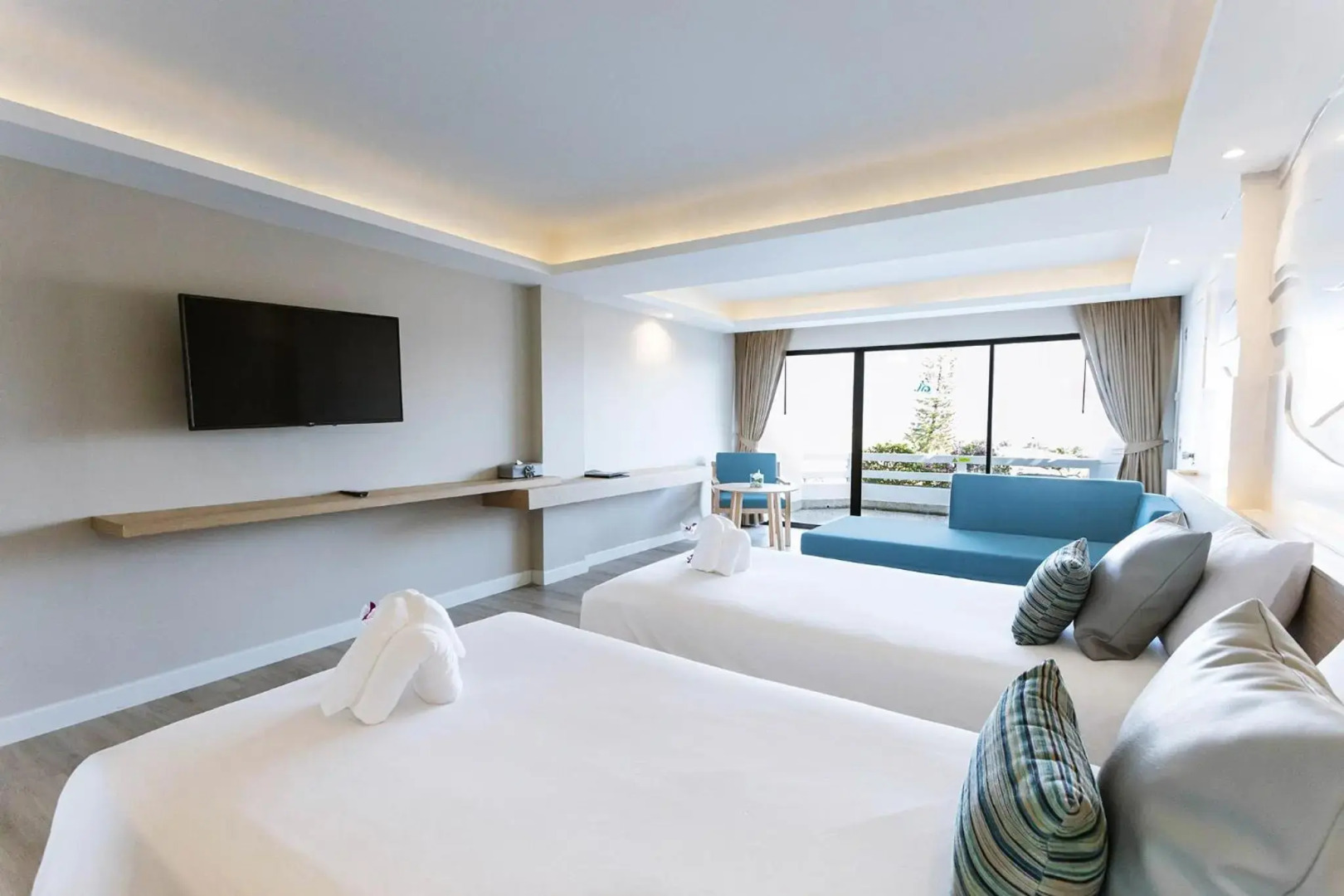 The Cha-am Methavalai Hotel