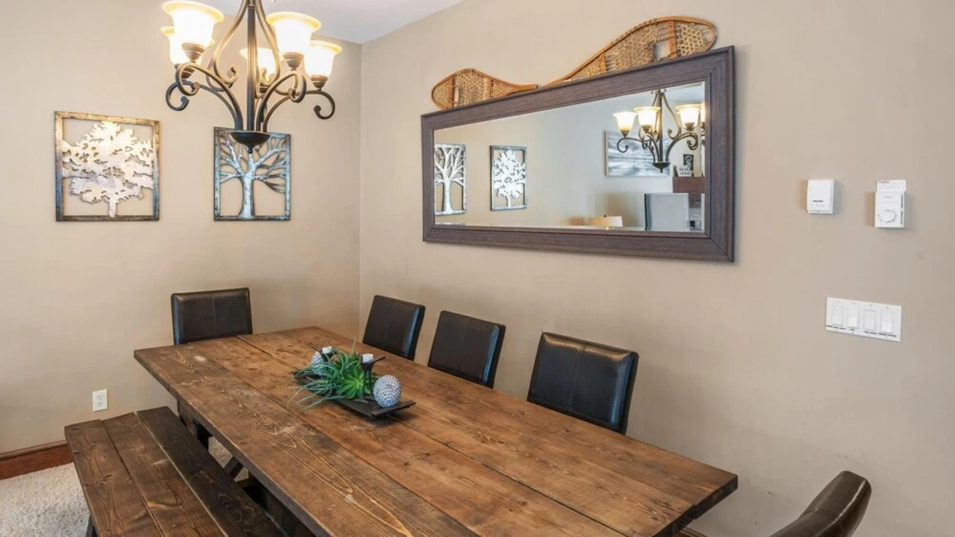 I Spy - Cozy Pet Friendly, Ski In/Ski Out Condo with Private Hot Tub