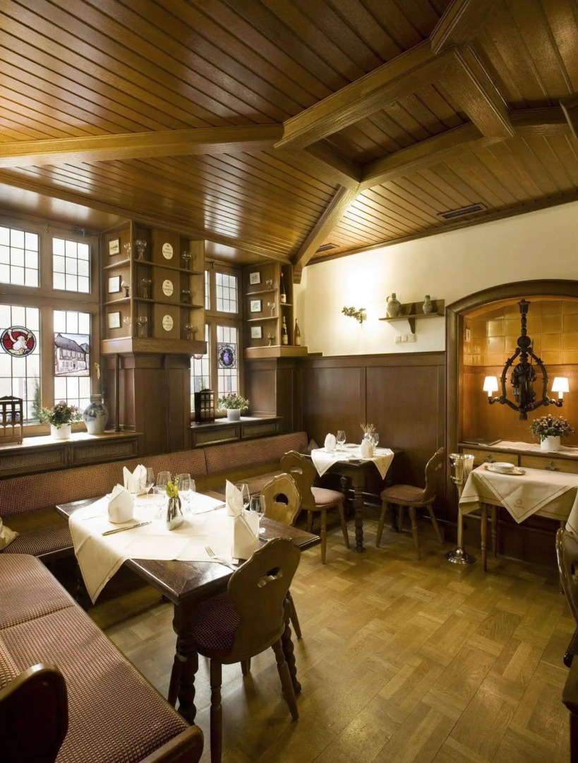 Hotel und Weinhaus Zum Krug