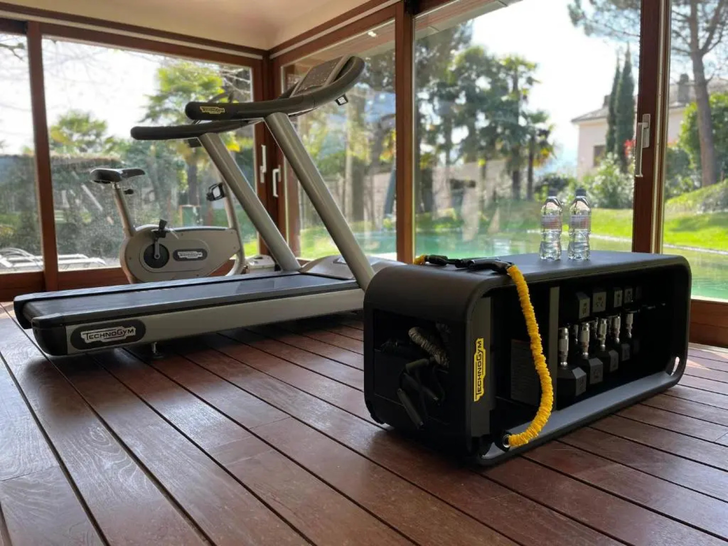 Montreux Rotana Garden House with Private Pool - Swiss Hotel Apartments