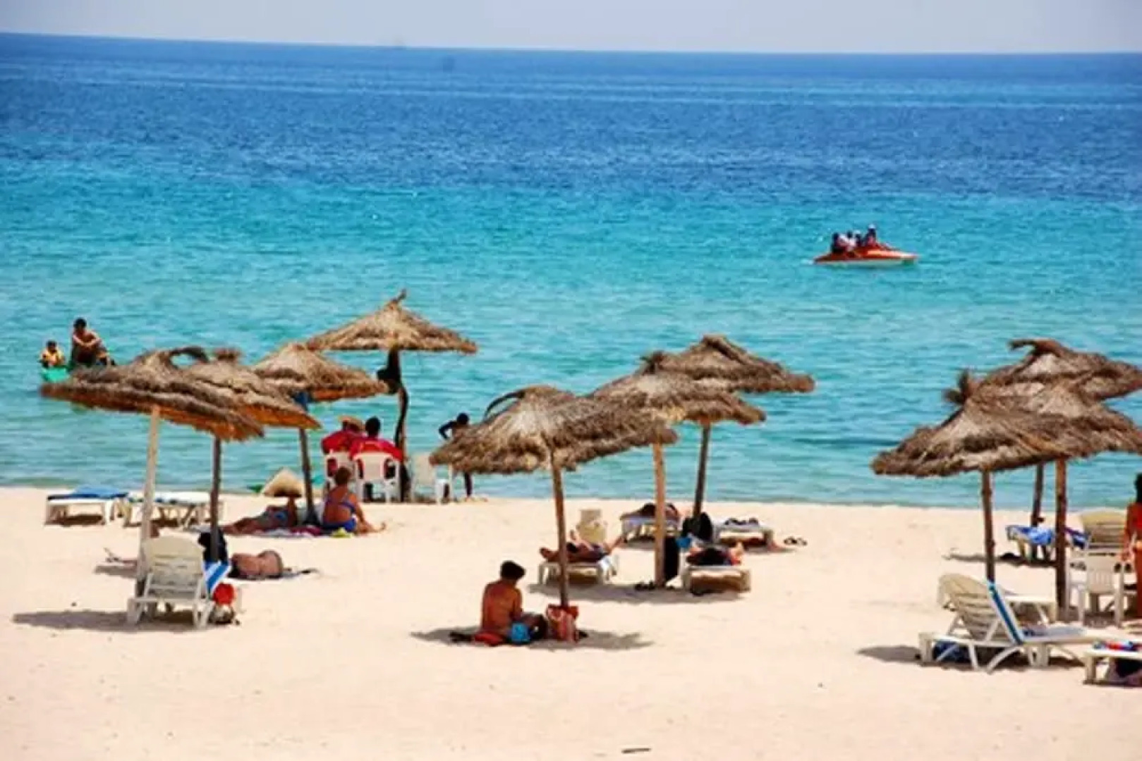 Studio in Erriadh, With Wonderful sea View, Enclosed Garden and Wifi -